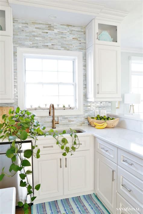 Coastal Kitchen Decorating Ideas for Spring | Kitchen ...