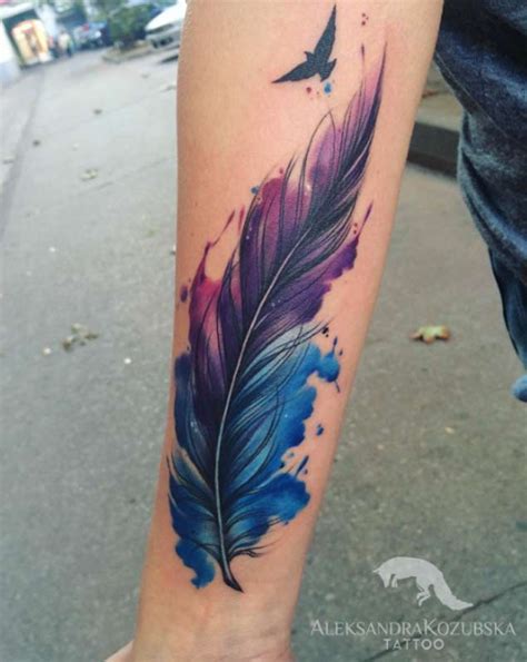 The shades of blue and yellow are mesmerizing and turn the leg into a canvas. 30 Fabulous Feather Tattoos For Only The Most Discerning ...