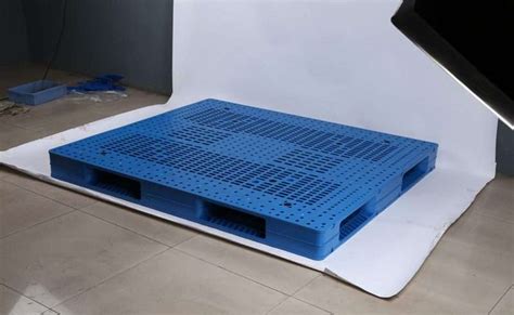 Large Reversible Plastic Pallets 1600×1400 Mm China Manufacturer