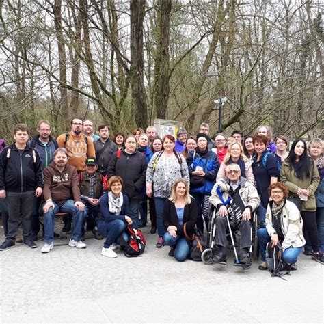 Alle verfügbaren stellenangebote mit jobkralle finden. Caritas Wohngemeinschaft zu Besuch im Tierpark Hellabrunn ...