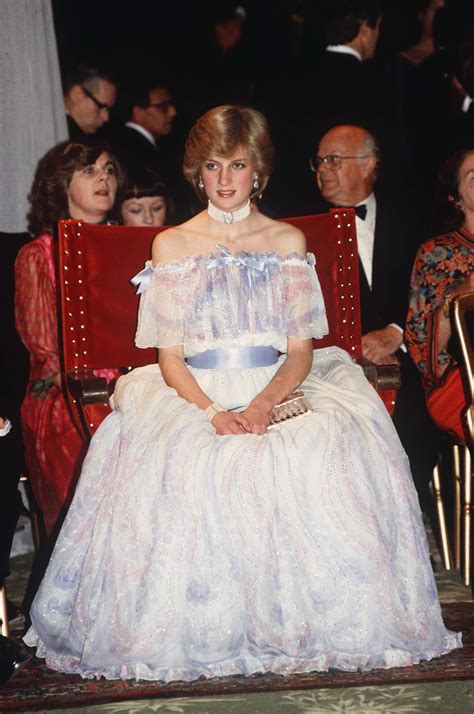 November 4 1981 — Princess Diana Princess Of Wales Wearing A Chiffon