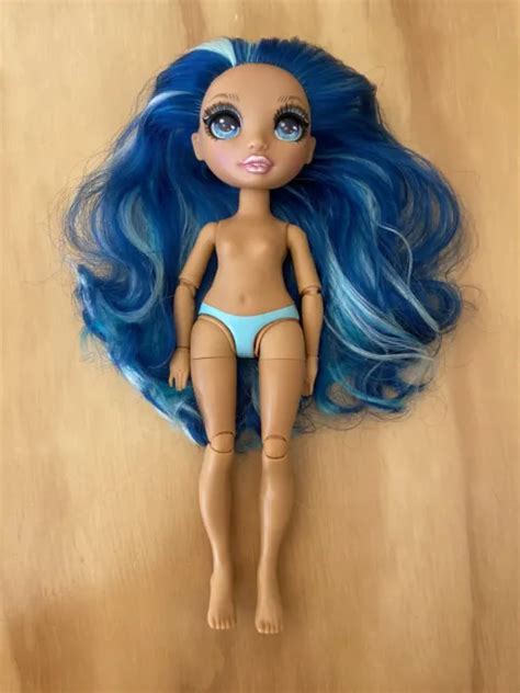 RAINBOW HIGH SKYLER Bradshaw Series 1 Nude Fashion Doll Wavy Blue Hair