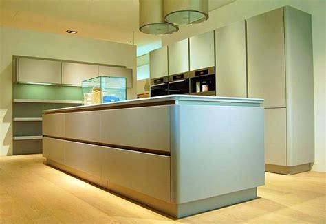 Of course, this only works for wall mounted cabinets. Handle-less Kitchen Designs. | Interiors Blog
