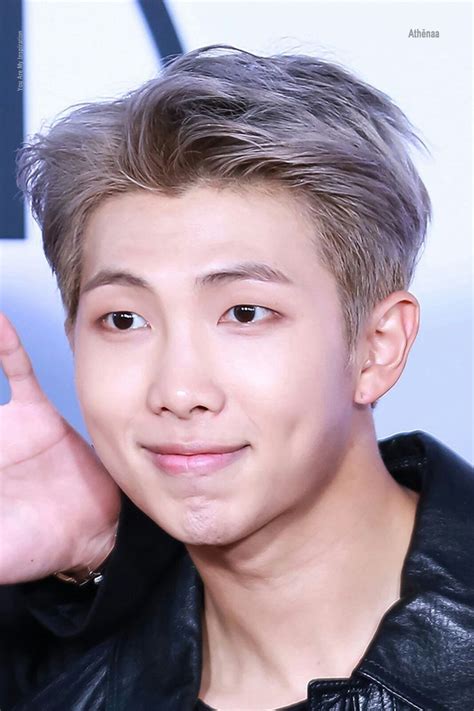 Mixtape rapper kim namjoon seokjin hoseok bts foto bts jeans y converse applis photo les bts. Kim Namjoon - Fotos, Info e Composições (CONCLUÍDO) | Foto rap monster bts, Mixtape, Kim namjoon
