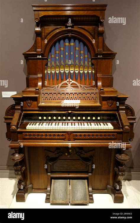 Parlor Organ Estey Organ Company Brattleboro Vt C 1882 Walnut Pine