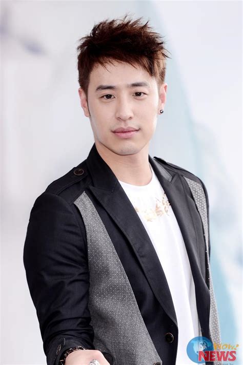 Pagesmediamusic潘瑋柏 will panvideoscoming home 來聊聊吧. 潘瑋柏、楊丞琳簽唱會背對背訴情衷 互相站台險親下去 | Wow!NEWS新聞網