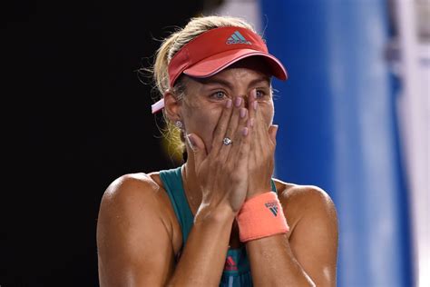 Australian Open 2016 Angelique Kerber Upsets Serena Williams To Win A Dramatic Final Ibtimes Uk