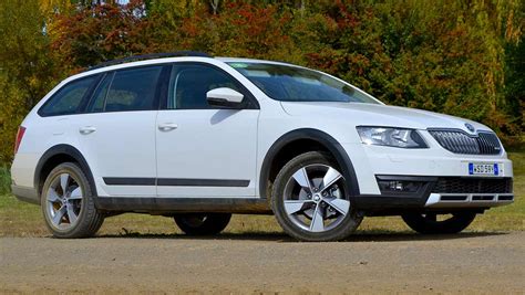 Skoda Octavia Scout 110tdi 132tsi And 135tdi 2015 Review Carsguide