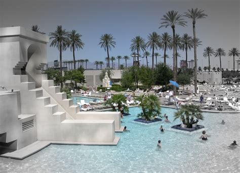 The Luxor Pool Area Las Vegas Nv Photo By Brenda Rudinsky Las Vegas
