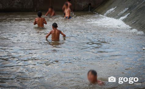 СЭРЭМЖЛҮҮЛЭГ: 10 настай хүү голын усанд энджээ