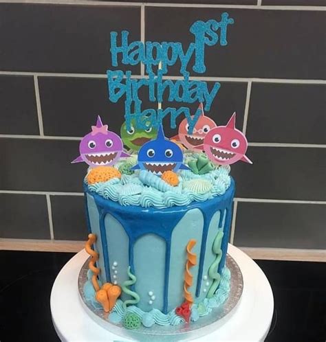 Kids cakes laurel cake d by niqua. Baby Shark Cake Toppers in 2020 | Shark birthday cakes ...