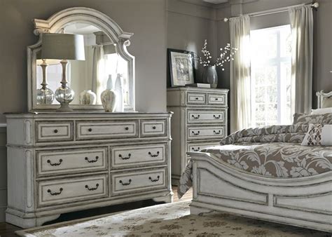Magnolia Manor Upholstered Sleigh Bed In Antique White Finish By