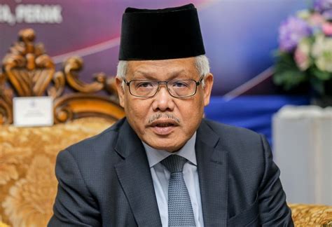 Trending today on facebook, twitter and social media. Hamzah says formalisation of Perikatan still being ...