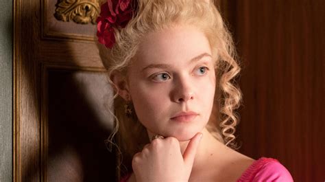 The Girl From Plainville First Look Elle Fanning Transforms Into