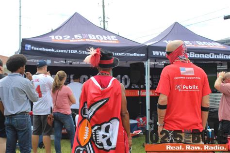 Bucs Tailgate With Mike Calta 102 5 The Bone