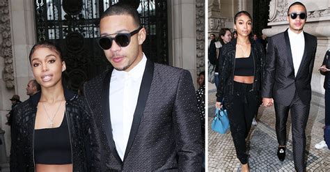 Memphis Depay Girlfriend / Aww...footballer Memphis Depay proposes to