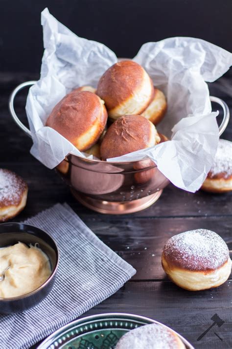 Since its mardi gras, people in austria eat #faschingskrapfen. Faschingskrapfen - Süßes mit dem Thermomix Werbung - Law ...