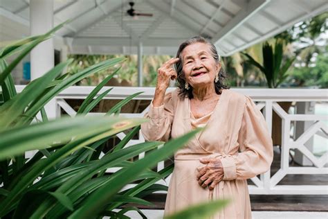 Look 90 Year Old Nanay Shows Off Ageless Beauty In Viral Photo Shoot • Philstar Life