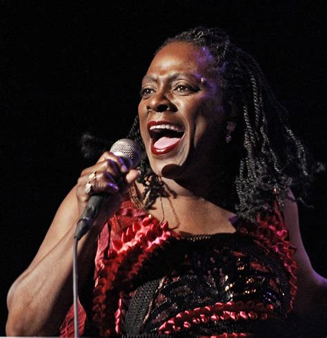 Sharon Jones Powerful Soul Singer With Throwback Style Dies At 60