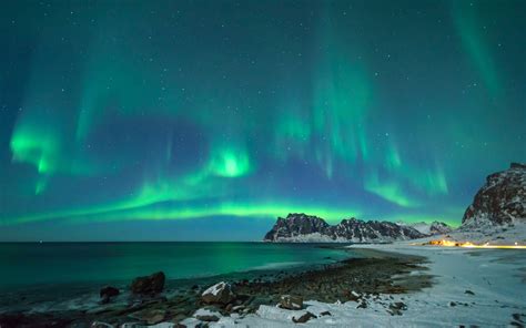 Aurora Borealis | The world's most incredible natural wonders - & where ...