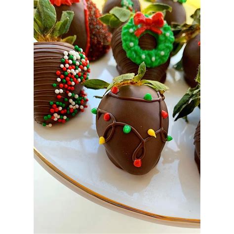 easy chocolate covered strawberries for your next christmas party christmas cocktail christmas