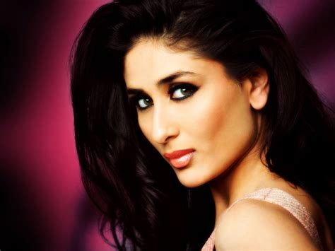 Kareena Kapoor Bollywood Actress Hot Hd Wallpapers Beautiful Desi Sexy Girls Hot Videos Cute