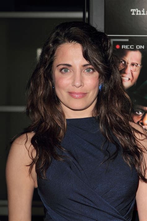 Alanna Ubach Net Worth Bio Height Family Age Weight Wiki Images