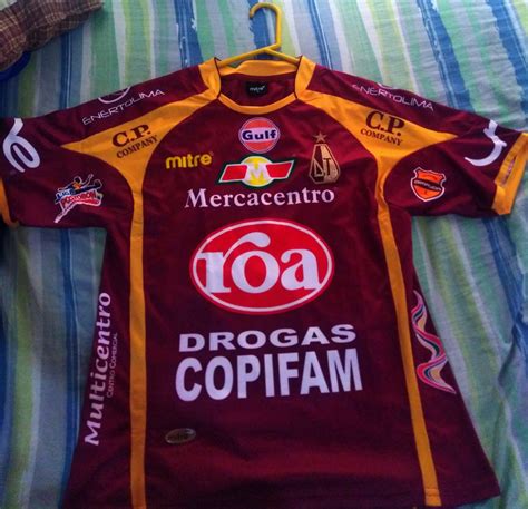 Deportes Tolima Home Football Shirt 2011 Sponsored By Roa