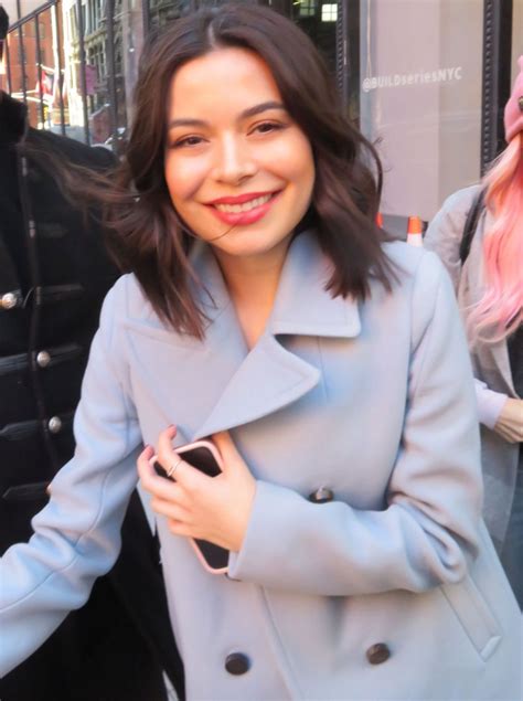 Miranda taylor cosgrove (born may 14 th , 1993) is an american actress and singer. Miranda Cosgrove - BUILD in NYC 12/07/2017 • CelebMafia