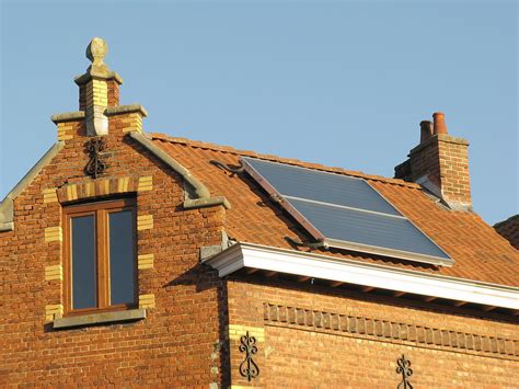 What Are The Types Of Roof Panels Available? • Home Tips