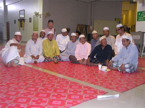 By admin april 18, 2020. TAMPANG: MAJLIS BACA YASIN DAN TAHLIL ARWAH DI MASJID ...