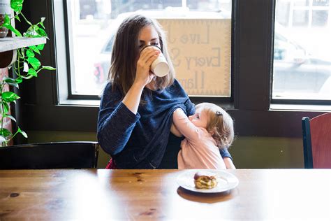 Fighting The Breastfeeding Stigma Through Photography Time