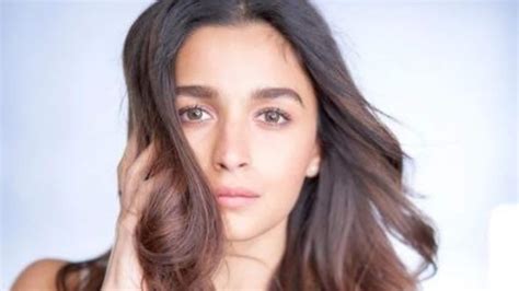 alia bhatt s date today is the script of her first production darlings see pic bollywood