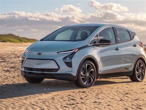 New Chevrolet Bolt Evs Euvs To Come With Free Level 2 Home Charger