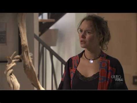 Ouro verde is a portuguese telenovela broadcast and produced by tvi, written by newcomer maria joão costa. OURO VERDE TERÇA - YouTube