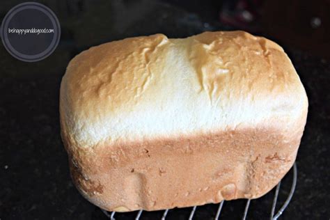 Its 1 pound loaf is the perfect size for couples, singles, or even apartment dwellers looking for a small loaf of bread. Pin on bread machine recipes