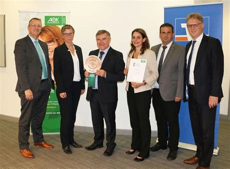 Wenn sie erfahrungen mit diesem unternehmen gesammelt haben, teilen sie diese hier mit anderen seitenbesuchern. AOK zeichnet Raiffeisen-Volksbank Ries aus|Nördlingen ...