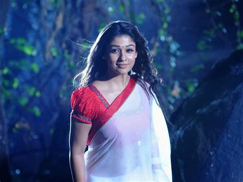 Nayanthara In Saree Wallpapers Wallpaper Cave