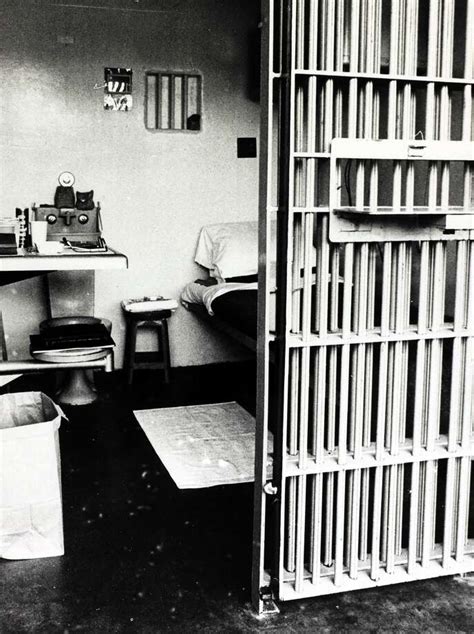 A Look At The Hard Life Inside San Quentins Death Row Houston Chronicle