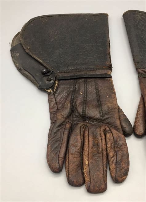 Vintage Leather Gauntlets