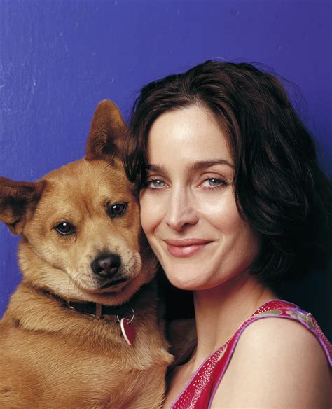 Carrie Anne Moss Usa Today March 11 2001 Hq