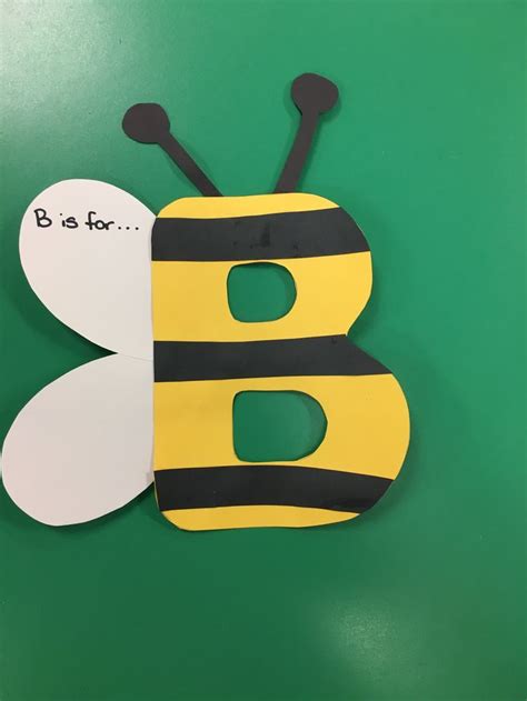 Bumblebee letter B crafts | Preschool crafts, Preschool letter crafts