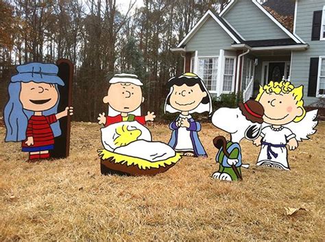 Charlie Brown Peanuts Gang Christmas Holiday Yard Lawn Art Decorations