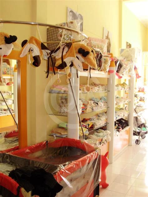 Toko perlengkapan bayi, jakarta, indonesia. Desain Interior Toko Perlengkapan Bayi / babyshop ...