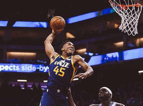 Select from 511 premium donovan mitchell dunk of the highest quality. Slam Dunk Contest : Donovan Mitchell remplace Aaron Gordon ...