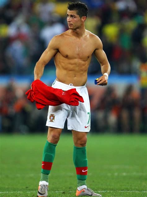 did cristiano ronaldo replace david beckham as the hottest soccer player hunk of the day