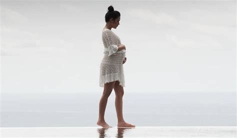 Jun 07, 2021 · baca juga : 5 Potret Raisa Hamil Besar, Aura Kecantikannya Tak Pernah ...