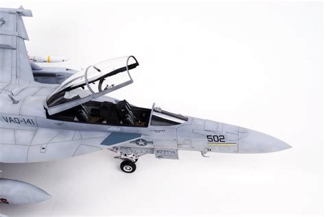 It's the united states' newest and most advanced airborne electronic attack platform, providing electronic intelligence, surveillance and reconnaissance data to other aircraft. EA-18G Growler - Model Aces