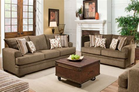 And it's easy to fit in the entire fam with a living room set or plenty of reclining furniture to go 'round. My Miranda is not your average fabric livingroom set!