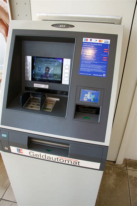 Hülser markt 10, 47839 krefeld (uerdingen) businessähnliche orte in der nähe. Manipulierter Geldautomat, Deutsche Bank, Hamm